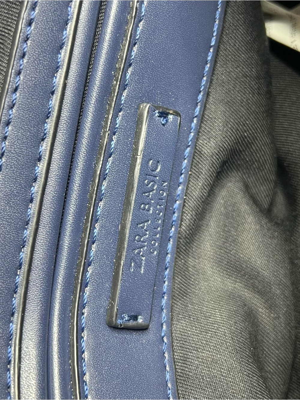Zara Navy Croc-Embossed Crossbody Bag with Silver Hardware - Picture 7 of 9